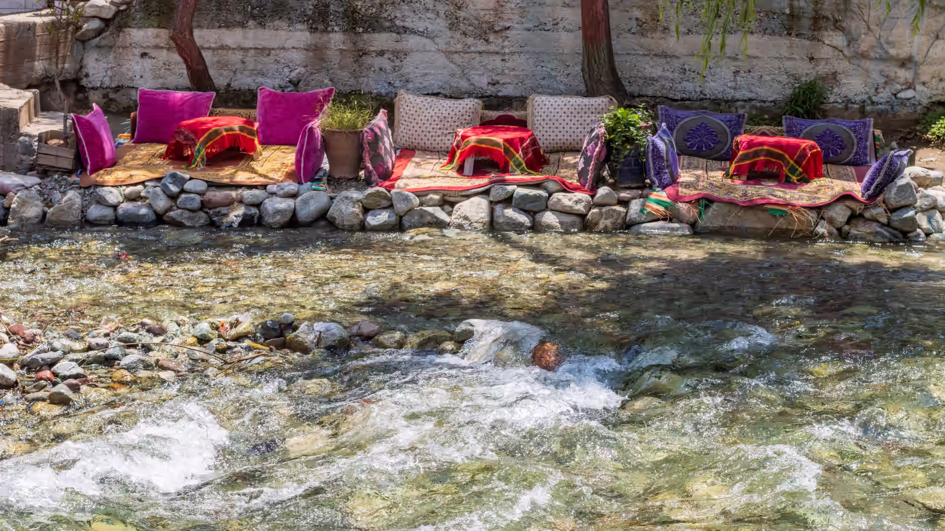 Restaurantes junto al río Ourika en Setti Fatma, valle de Ourika